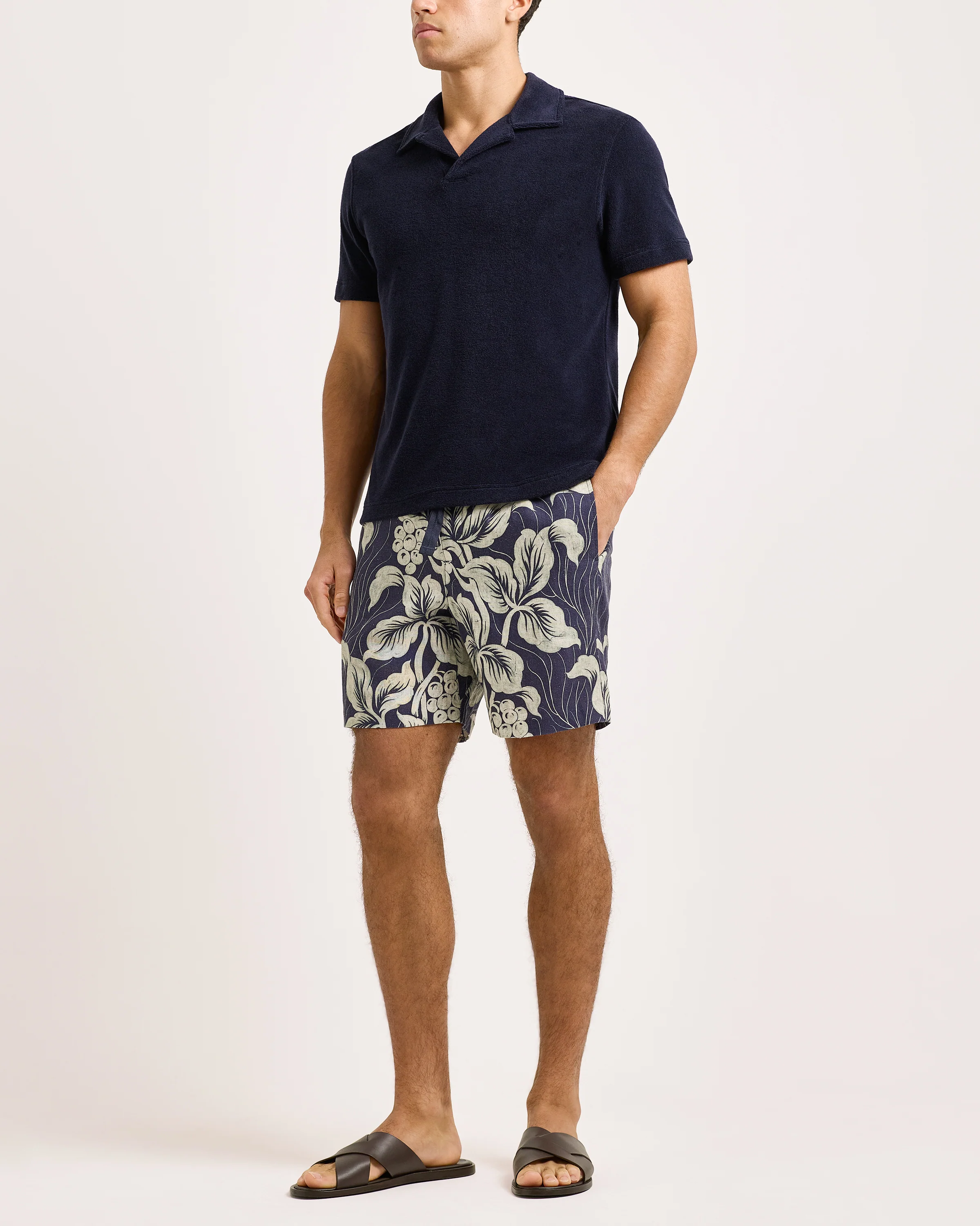 Alex Linen - Image 2