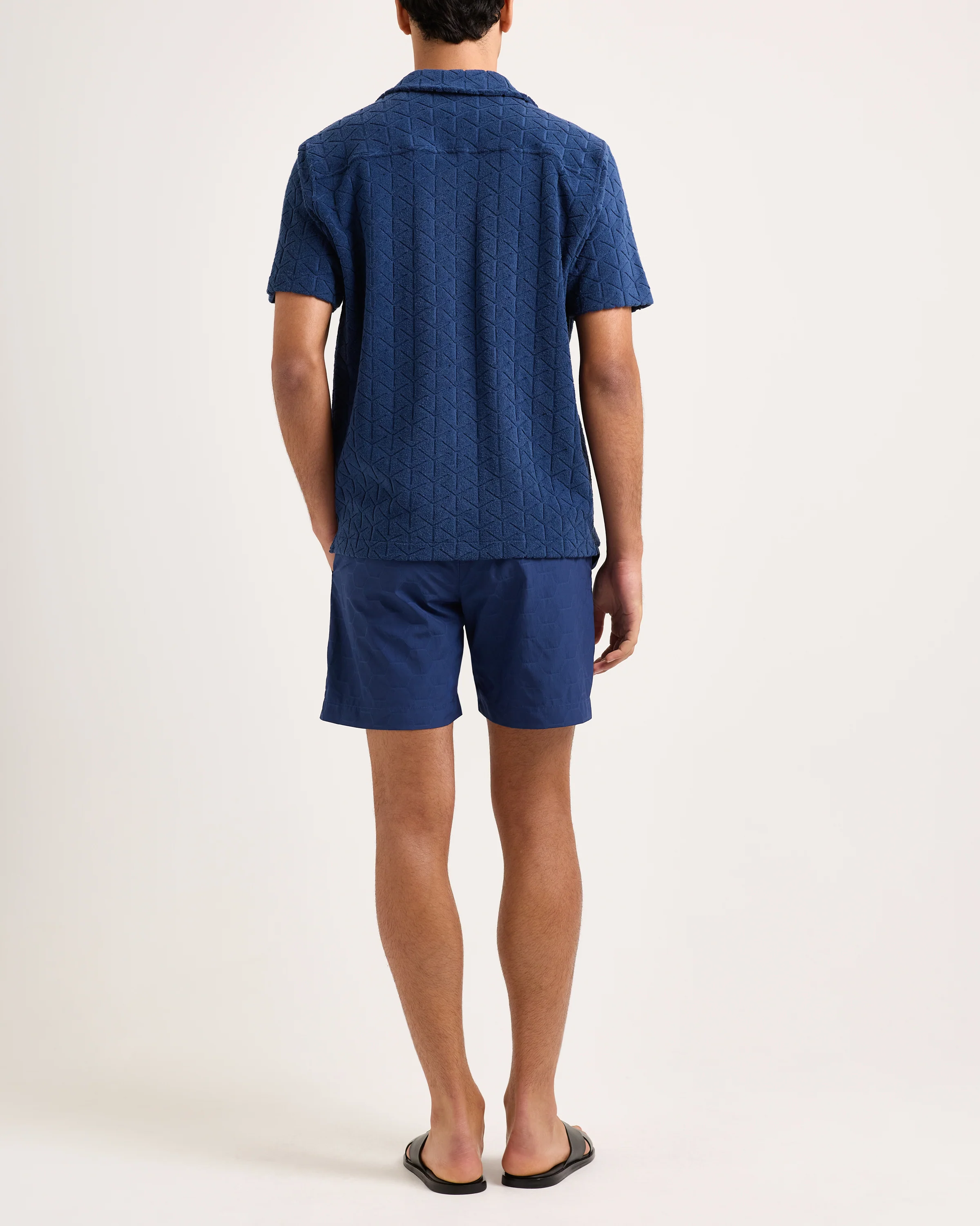 Howell - Image 4
